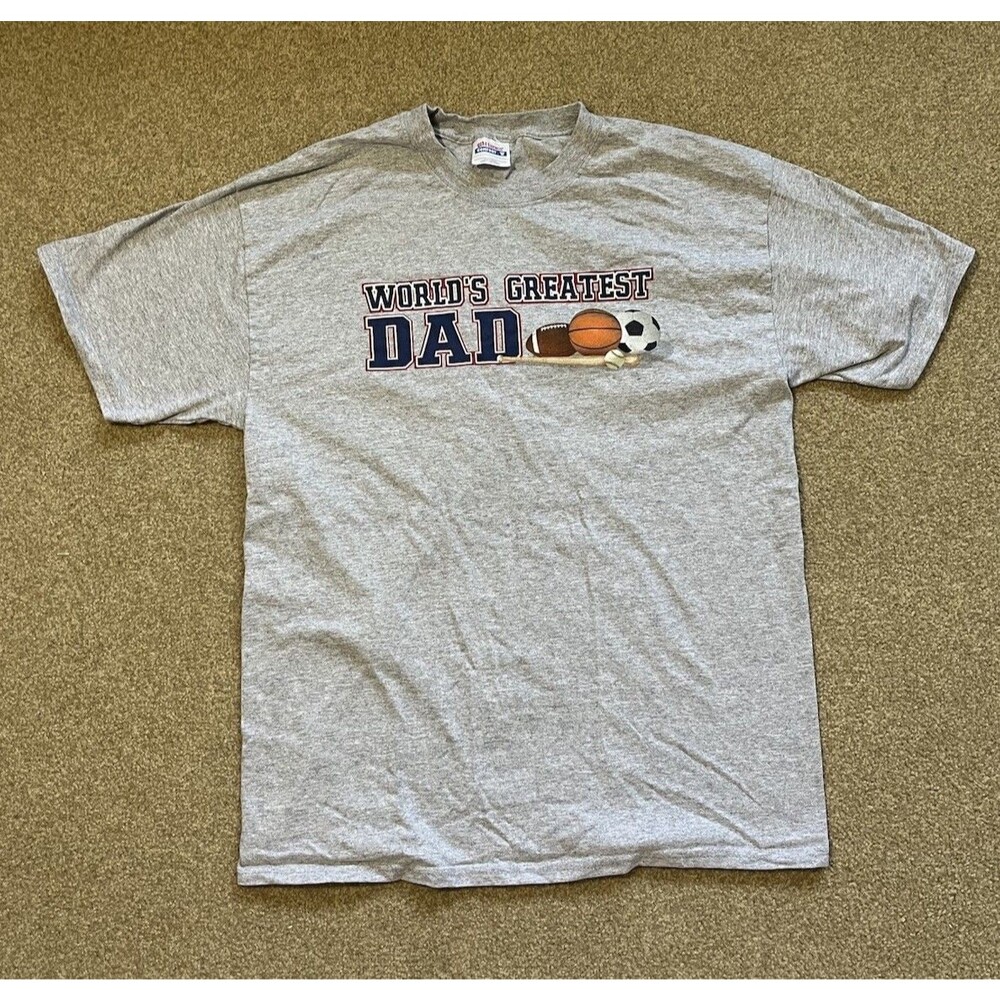 Worlds Greatest Dad T Shirt Men 42-44 L Gray Graphic Tee Basketball